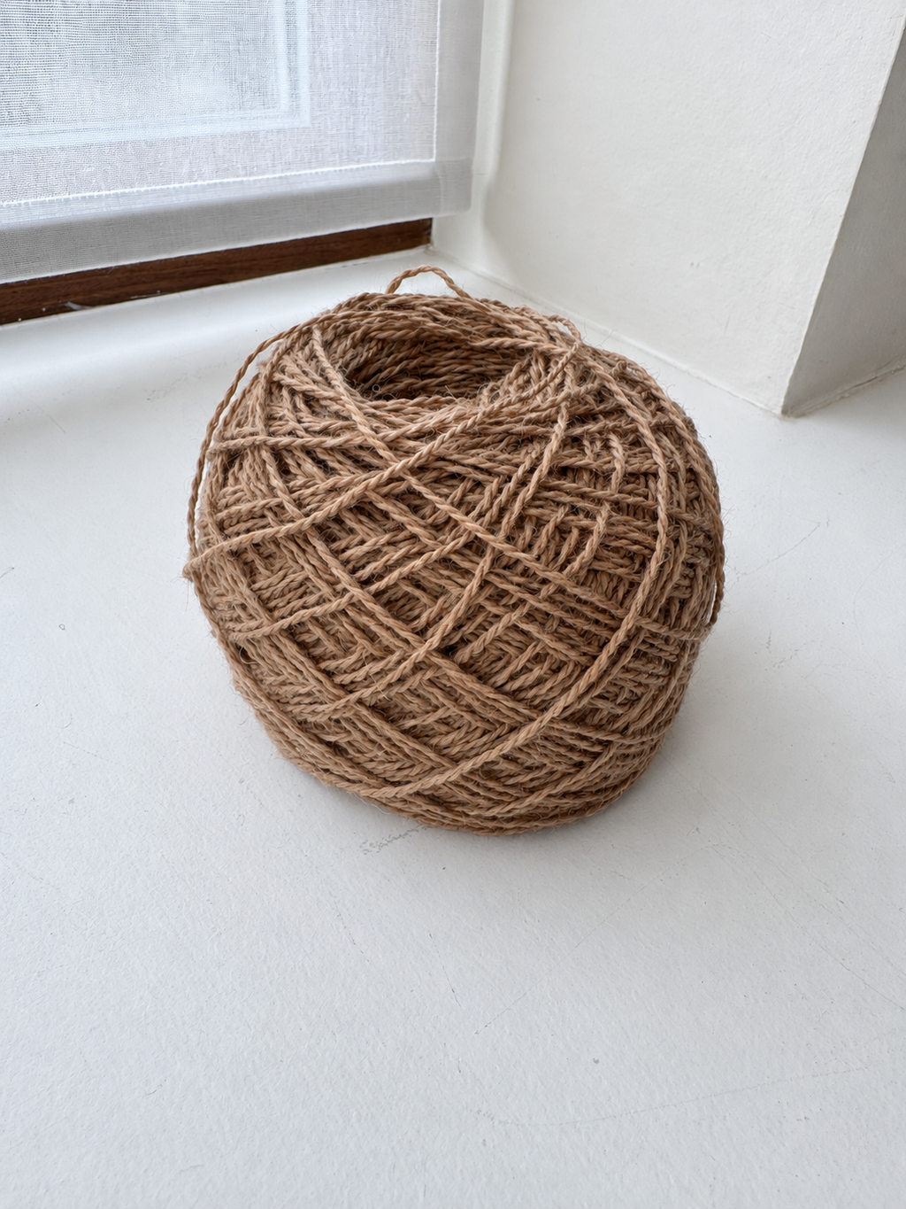 Mandel Fingering-garen - Willow Bark