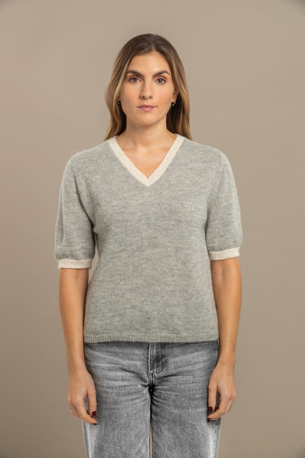 Rozen T-shirt met V-hals