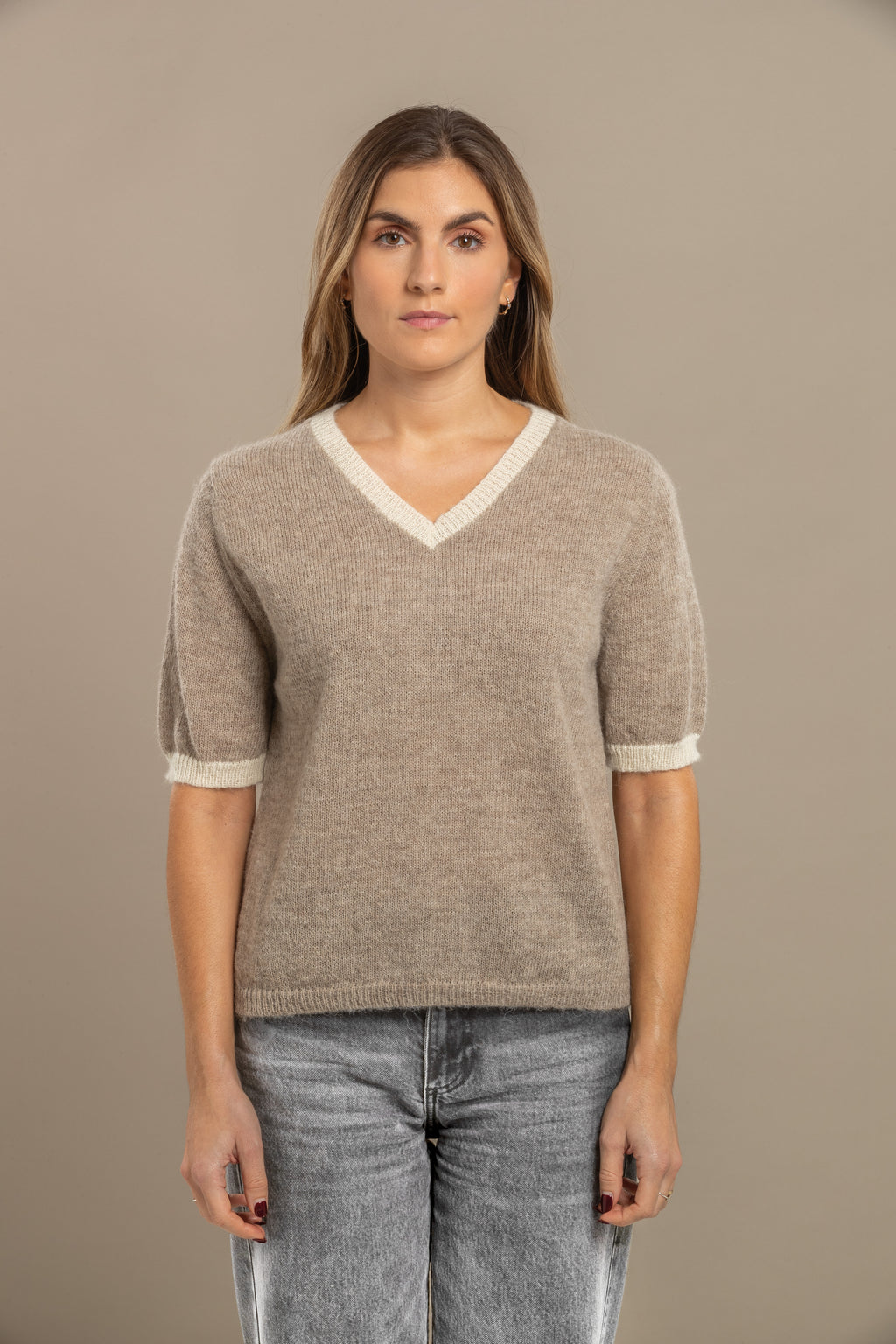 Rose alpaca T-shirt with V-neck